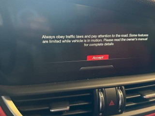 монитор мультимедиа Alfa Romeo 2017, 2.0 л., бензин, АКПП, серый, полный привод