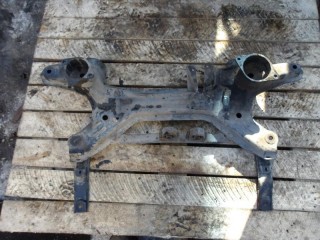 балка подвески передняя (подрамник) Volkswagen Golf 3 поколение 1995