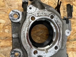 кулак задний правый Maserati Quattroporte 6 поколение [рестайлинг] 2019, 3.0 л., бензин, АКПП, чёрный, седан, задний привод, 670036904