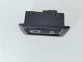 кнопка открытия багажника BMW 2 серия Active Tourer F45 2015, 2.0 л., бензин, АКПП, передний привод - фото №3