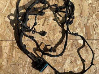 проводка Maserati Levante 1 поколение 2017, 3.0 л., бензин, АКПП, белый, внедорожник 5 дв., полный привод, 06700323660