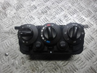 блок управления печки / климат-контроля Mercedes-Benz A-Класс W168/V168 [рестайлинг] 2004, 1.7 л., дизель, АКПП, хетчбэк 5 дв., 1688302285