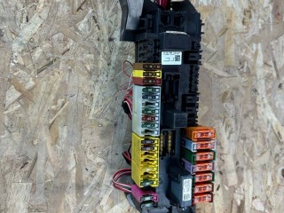 блок предохранителей Mercedes-Benz GLE W166 2018, 2.2 л., дизель, АКПП, черный, внедорожник 5 дв., правый руль, A1665402350