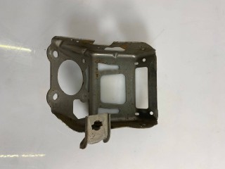 кронштейн (крепление) Maserati Levante 1 поколение 2017, 3.0 л., A630HP, дизель, АКПП, blue, внедорожник 5 дв., полный привод, правый руль