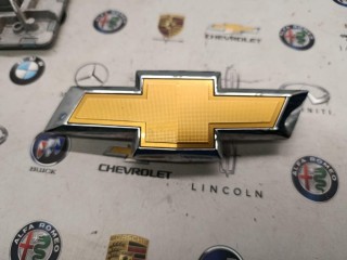 эмблема Chevrolet TrailBlazer 3 поколение 2023, 1.2 л., бензин, 42777298