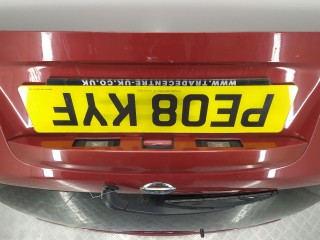 крышка багажника (дверь 3-5) Nissan Note E11 2008