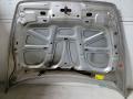 капот Volvo V50 1 поколение 2005, 2.0 л., D 4204 T, дизель, 6МКПП, серебристый, универсал, передний привод - фото №4