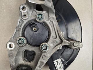 кулак поворотный левый Fiat 124 Spider 1 поколение 2020, 1.4 л., АКПП, красный, кабриолет, задний привод, 6000612393