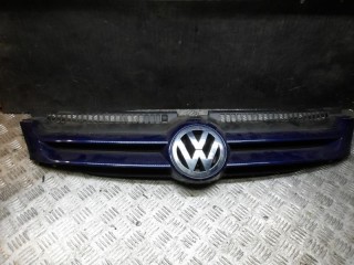 решетка радиатора Volkswagen Golf Plus 1 поколение 2008, 5M0853655A