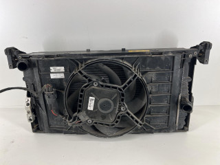 кассета радиаторов BMW i3 L01 2015, электро, 15272311