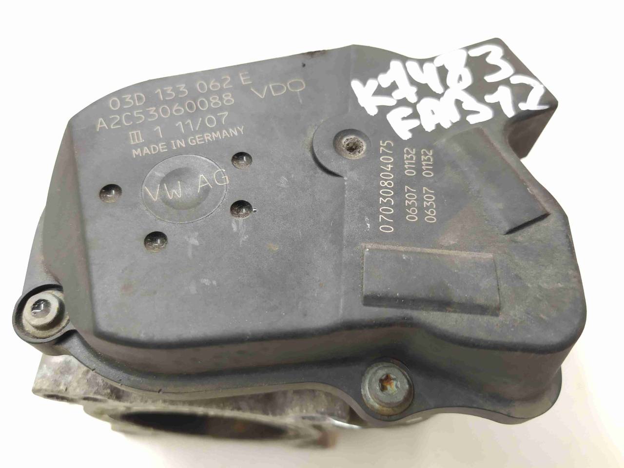 заслонка дроссельная Skoda Fabia 2 поколение (5J) 2008, 1.2 л., i, бензин, МКПП, передний привод, 03D133062E, A2C53060088, BZG - фото №1