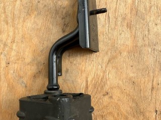 кронштейн глушителя Alfa Romeo 2017, 2.0 л., бензин, АКПП, серый, полный привод, 50546853, 51