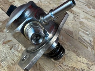 ТНВД Lexus RX 4 поколение [рестайлинг] 2020, 3.5 л., гибрид, вариатор, красный, полный привод, правый руль, 23101-31100