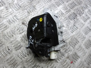 замок двери задней левой Audi A4 B6 2006, 2.0 л., дизель, МКПП, универсал, 8E0839015AA
