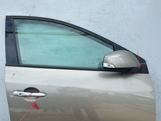 дверь передняя правая Renault Megane 3 поколение 2011, 1.6 л., K4M 858, бензин, 6МКПП, хетчбэк 5 дв.