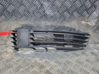 заглушка (решетка) в бампер Volkswagen Passat B5 [рестайлинг] 2005, 1.9 л., AWX, дизель, 5МКПП, седан, 3B0853665H