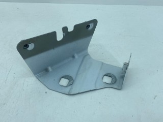 крепление ( кронштейн ) крыла Renault 2021, 2.0 л., дизель, 6МКПП, микроавтобус, 47903R