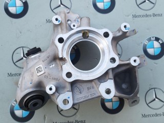 кулак поворотный правый BMW 2023, 4.4 л., бензин, a96, полный привод, правый руль, 6876654