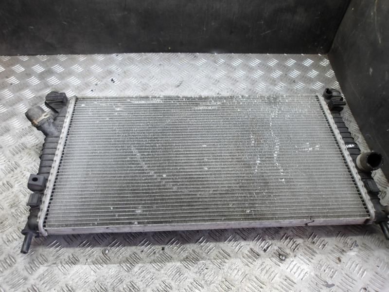 радиатор (основной) Ford Focus 2 поколение 2006, 3M5H8005TL - фото №1