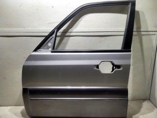 дверь передняя левая Hyundai Terracan 1 поколение [рестайлинг] 2006, 2.9 л., дизель, МКПП, серебристый, внедорожник 5 дв.