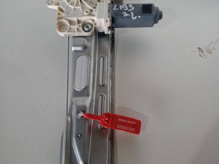 стеклоподъемник электрический задний левый Opel Vectra C 2003, 2.2 л., Z 22 YH, бензин, 5МКПП, серебро, универсал