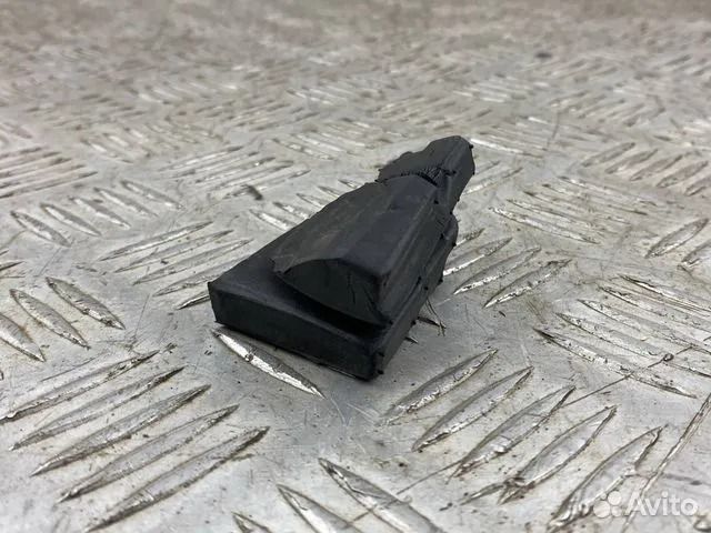 уплотнитель двери BMW 5 серия G30/G31 (2016 - 2020), 51337336970 - фото №1