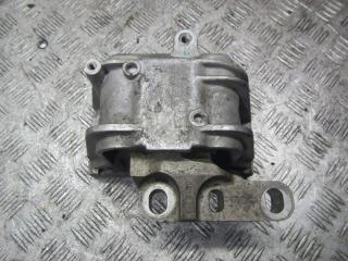 подушка крепления двигателя Volkswagen Golf 4 поколение 2006, 1K0199262BA