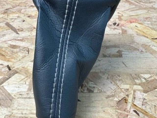 чехол рычага КПП Lexus RX 4 поколение [рестайлинг] 2020, 3.5 л., гибрид, вариатор, красный, полный привод, правый руль, 5880848020C0, 5880848020C1