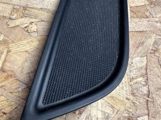 Коврик подстаканника Alfa Romeo Stelvio 1 поколение 2018, 2.0 л., АКПП, серый, внедорожник 5 дв., полный привод, 156129178