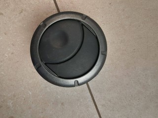 дефлектор обдува салона Renault Duster 1 поколение 2014, АКПП, серый, 687604913R