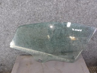 стекло двери передней левой Fiat Punto 2 поколение [рестайлинг] 2006, 1.2 л., бензин, МКПП, хетчбэк 5 дв.