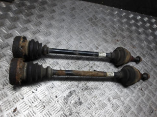 полуось задняя (приводной вал, ШРУС) Audi A6 4A/C4 1997, 2.8 л., бензин, МКПП, универсал, 4A0501203B