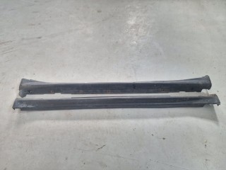 накладка на порог Nissan Juke YF15 [рестайлинг] 2012, 768501KA6A, 768511KA6A