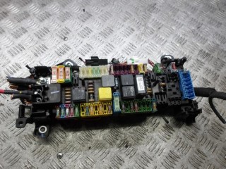 блок предохранителей Infiniti Q30 1 поколение 2016, 1.5 л., дизель, АКПП, хетчбэк 5 дв.