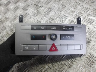 блок управления печки / климат-контроля Citroen C5 1 поколение [рестайлинг] 2005, 1.6 л., дизель, МКПП, универсал, 96610450YW