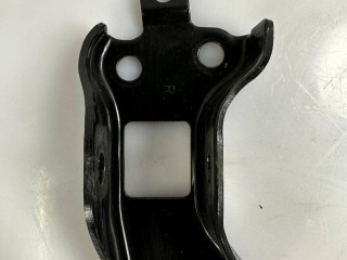 крепление рычага заднее правое Lexus NX 1 поколение [рестайлинг] 2021, 2.5 л., 2AR-FXE, бензин, 48717-42010