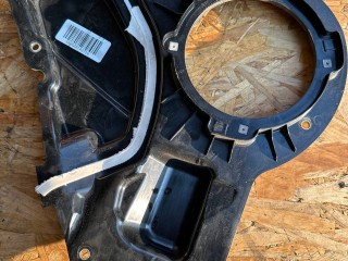 пластик Maserati Levante 1 поколение 2017, 3.0 л., бензин, АКПП, белый, внедорожник 5 дв., полный привод