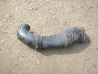 патрубок воздушного фильтра Volkswagen Touareg 1 поколение 2003, 4.2 л., бензин, АКПП, внедорожник 5 дв., 7L6128752A