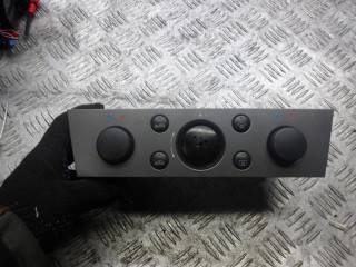 блок управления печки / климат-контроля Opel Signum C 2003, 2.0 л., бензин, МКПП, хетчбэк 5 дв., 13138196