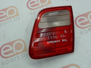 фонарь крышки багажника правый Mercedes-Benz E-Класс W210/S210 1998, 2.9 л., дизель, АКПП, универсал