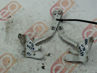 петля капота Mercedes-Benz Vito W638 2003