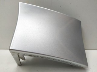 ус под фонарь левый Skoda Yeti 1 поколение 2014, 1.6 л., TD, дизель, МКПП, передний привод, 5L6813345A