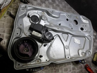 стеклоподъемник электрический передний правый Volkswagen Passat B5 [рестайлинг] 2002