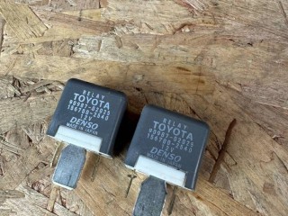 реле (прочие) Lexus RX 4 поколение [рестайлинг] 2020, 3.5 л., гибрид, вариатор, красный, полный привод, правый руль, 90987-02025