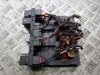 блок комфорта Volkswagen Passat B6 2009, 2.0 л., дизель, МКПП, универсал, 3C8937049E