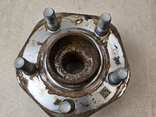 ступица передняя Tesla 2022, электро, белый, полный привод, 104412200E