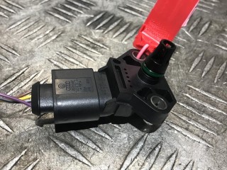 датчик абсолютного давления Skoda Octavia 2 поколение (A5) [рестайлинг] 2008, 1.9 л., BXE, дизель, 5МКПП, хетчбэк 5 дв., 038906051B, 0281002399