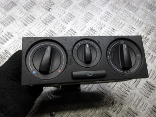 блок управления печки / климат-контроля Volkswagen Golf 3 поколение 1998, 1.4 л., бензин, МКПП, хетчбэк 5 дв., 1J0819045F