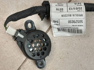 динамик торпедо Alfa Romeo 2019, 1.8 л., 940 A1.000, бензин, АКПП, черный, хетчбэк 5 дв., передний привод, 46555998