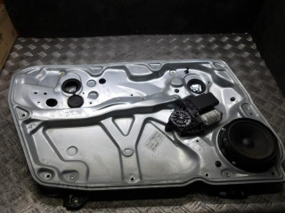 стеклоподъемник передний левый Volkswagen Passat B5 [рестайлинг] 2002, 1.6 л., бензин, МКПП, универсал, 3B4837751PD